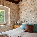 Rustic Casa Tessa With Outdoor Pool In Tar Willa Tar-Vabriga
