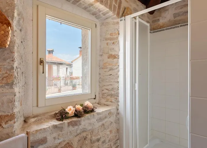 Villa Rustic Casa Tessa With Outdoor Pool In Tar