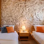 Villa Rustic Casa Tessa With Outdoor Pool In Tar